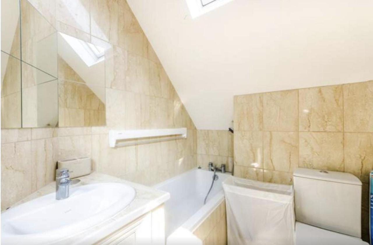 2-Bed Loft Apartment For 5Ppl With Private Parking Beckenham Exterior foto
